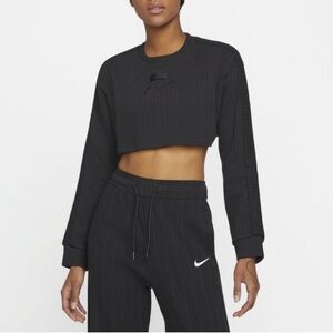 Nike Ribbed Long Sleeve Cropped Top Sweatshirt